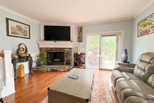 70 Sunrise Ave, Fairfield, CT 06824 - Photo 6