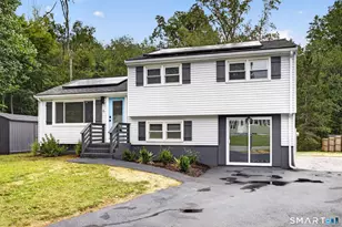 6 Village Dr, Ledyard, CT 06339 - Photo 2