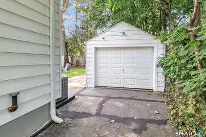 40 Highview Avenue, West Haven, CT 06516 - Photo 4