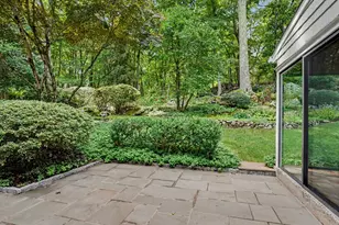 48 Chestnut Hill Ln, Stamford, CT 06903 - Photo 34