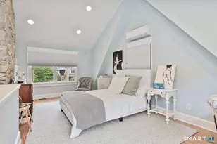 672 Rowland Rd, Fairfield, CT 06824 - Photo 18