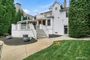 672 Rowland Rd, Fairfield, CT 06824 - Photo 22