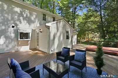 23 Berkshire Way, Simsbury, CT 06070 - Photo 32