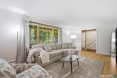 23 Berkshire Way, Simsbury, CT 06070 - Photo 4