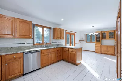 555 Roses Mill Road, Milford, CT 06460 - Photo 4