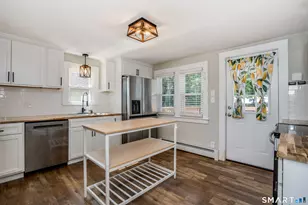 16 Ann St, Manchester, CT 06040 - Photo 10