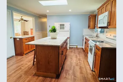11 Frisbie Circle, Wolcott, CT 06716 - Photo 4
