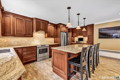 321 Bridgeview Place, Stratford, CT 06614 - Photo 14