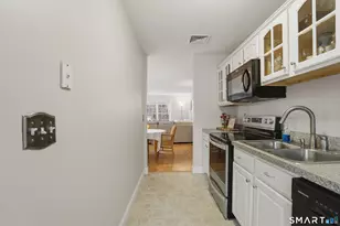 74 Perry St, Putnam, CT 06260 - Photo 10