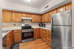 489 Wolcott St, Bristol, CT 06010 - Photo 10
