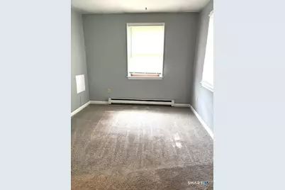 19 Goodwin Street, Manchester, CT 06040 - Photo 12
