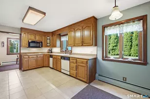 26 Devine Rd, Suffield, CT 06078 - Photo 24