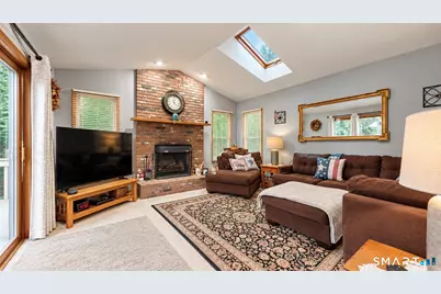 17 Pier Court, Milford, CT 06460 - Photo 2