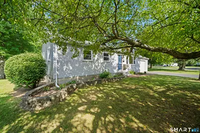 6 Carmella Terrace, Enfield, CT 06082 - Photo 2