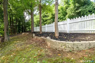 77 Evergreen Ave, Hamden, CT 06518 - Photo 28