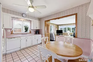 155 Baker St, Bridgeport, CT 06606 - Photo 12