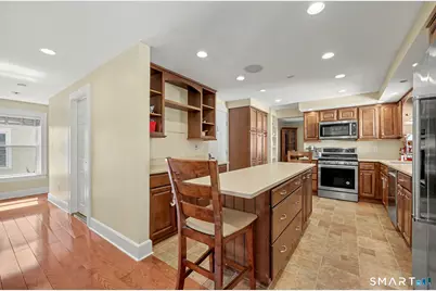 215 Knickerbocker Avenue, Stamford, CT 06907 - Photo 8