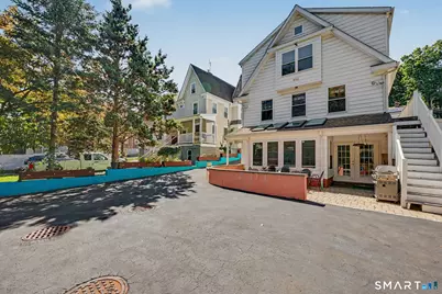 215 Knickerbocker Avenue, Stamford, CT 06907 - Photo 22