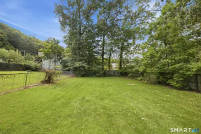 19 Marion Street, Hartford, CT 06106 - Photo 32