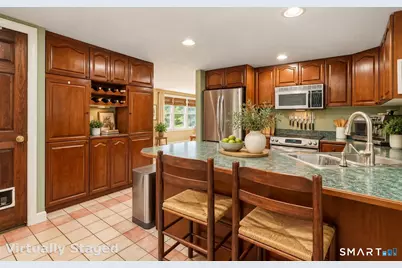 21 Old Hartford Avenue, East Granby, CT 06026 - Photo 4