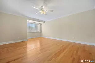 615 Cherokee Ln, Stratford, CT 06614 - Photo 18