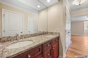 615 Cherokee Ln, Stratford, CT 06614 - Photo 16