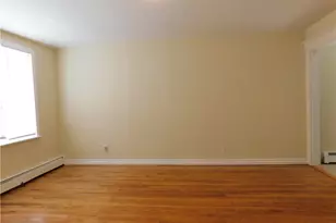 129 Kent Ave, Bridgeport, CT 06610 - Photo 4