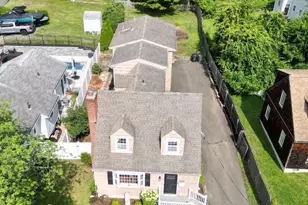 428 Welchs Point Rd, Milford, CT 06460 - Photo 2
