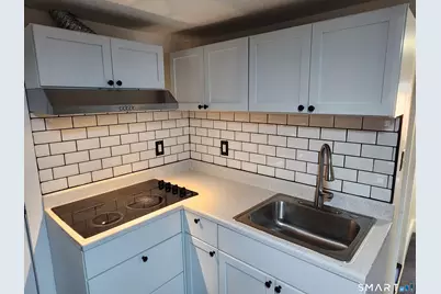 16-18 Heath Street #3, Hartford, CT 06106 - Photo 12