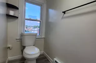 16-18 Heath St, Hartford, CT 06106 - Photo 4