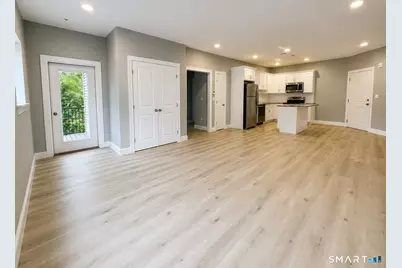 301 Bridgeport Avenue #101, Shelton, CT 06484 - Photo 4