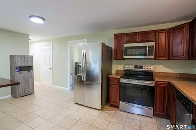27 New York Road, Montville, CT 06370 - Photo 6