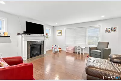 6 Mather Circle #6, Windsor Locks, CT 06096 - Photo 4