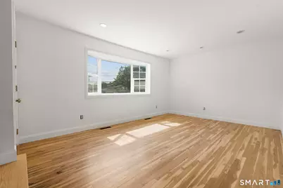 4 Van Buskirk Avenue, Stamford, CT 06902 - Photo 12