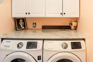19 Woodway Rd, Stamford, CT 06907 - Photo 10