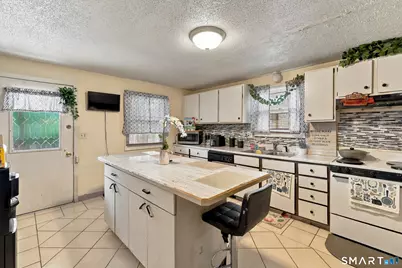 121 Millard Street, New Britain, CT 06051 - Photo 6