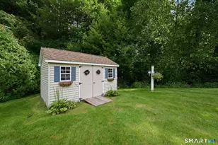 2 Clinton Ln, Enfield, CT 06082 - Photo 6