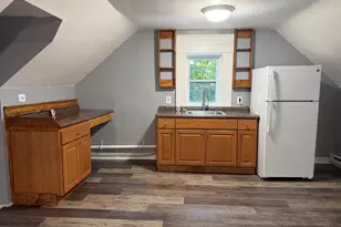 18 Pratt St, Winchester, CT 06098 - Photo 2