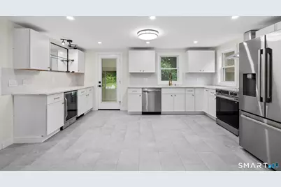 31 Jackson Drive, Trumbull, CT 06611 - Photo 6