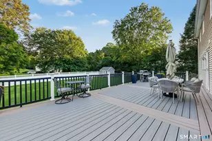 52 Mallett Dr, Trumbull, CT 06611 - Photo 4