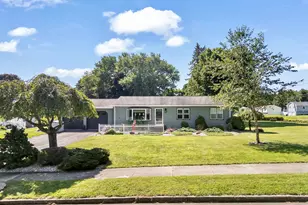 1 Northgate Ln, North Haven, CT 06473 - Photo 2