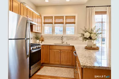 40 Osborne Avenue #2nd Floor, Norwalk, CT 06855 - Photo 8
