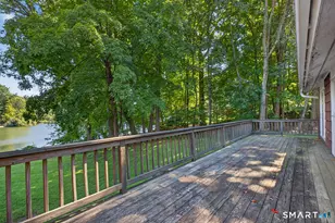 154 Driftwood Ln, Trumbull, CT 06611 - Photo 12
