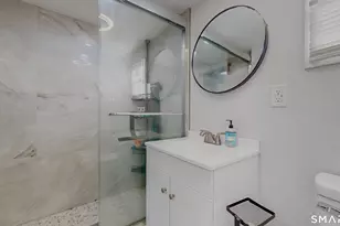 100 Englewood Ave, Bloomfield, CT 06002 - Photo 14