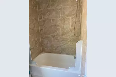 104 Spring Street, Windsor Locks, CT 06096 - Photo 14