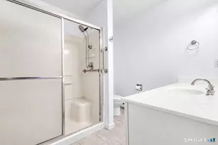 6 Riverview Dr, Bridgeport, CT 06606 - Photo 18