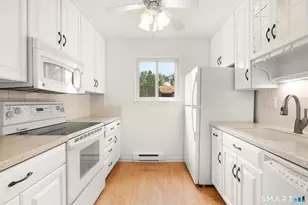 6 Riverview Dr, Bridgeport, CT 06606 - Photo 12
