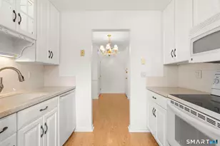 6 Riverview Dr, Bridgeport, CT 06606 - Photo 14