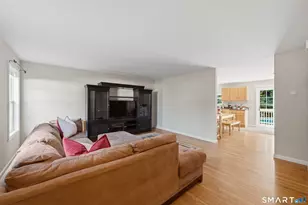 108 Waverly Ave, Milford, CT 06461 - Photo 4