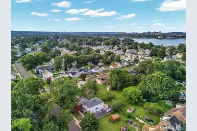 221 Third Avenue, West Haven, CT 06516 - Photo 30